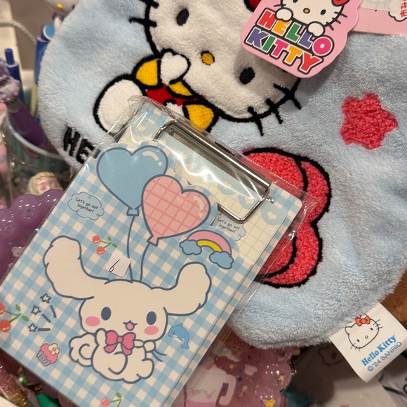 Bundle - Picture 1 of 1